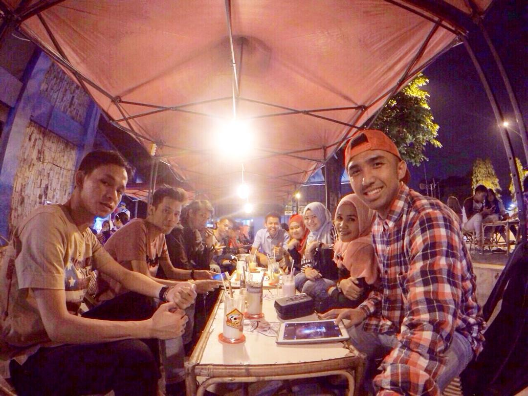 10 Tempat Makan Asyik di Wilayah Bandar Lampung Bisa Untuk Keluarga Yang Enak dan Murah 1 10 Tempat Makan Asyik di Wilayah Bandar Lampung Bisa Untuk Keluarga Yang Enak dan Murah 1