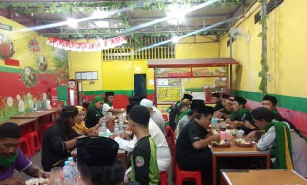 10 Gambar Tempat Makan Di Kediri 2022 Restoran Enak • Reft Digital Blog 5426