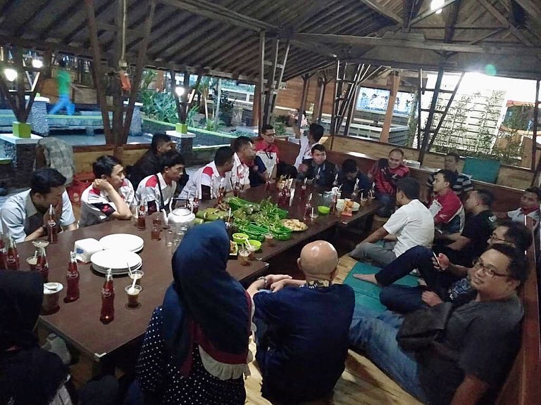 10 Rekomendasi Tempat Makan Kekinian di Wilayah Tasikmalaya Yang Murah dan Lagi Hits 2 10 Rekomendasi Tempat Makan Kekinian di Wilayah Tasikmalaya Yang Murah dan Lagi Hits 2