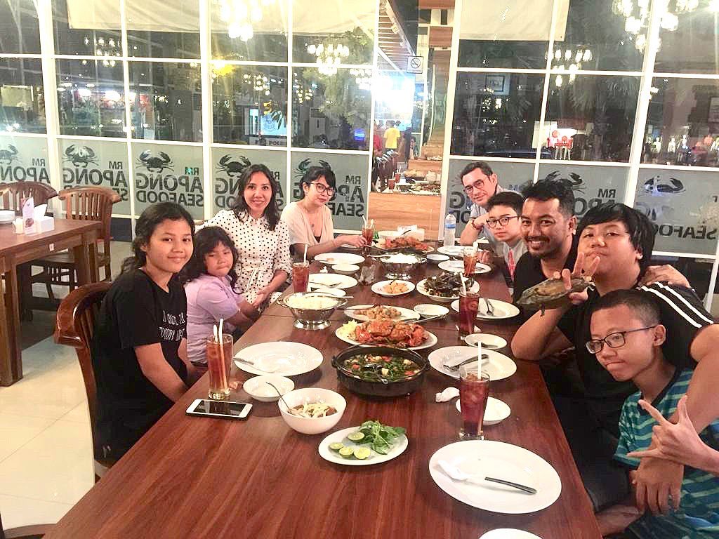 10 Rekomendasi Daftar Tempat Makan Enak di Kuta Bali dan Adakah Restoran Yang Halal? 5