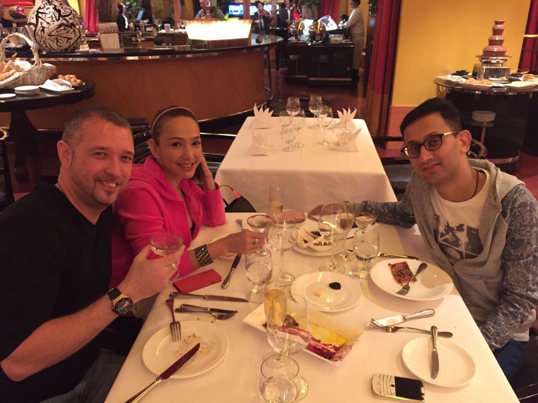 10 Tempat Makan di Hotel Mulia Senayan Jakarta dan Adakah Restoran Italia Atau Jepang? 5