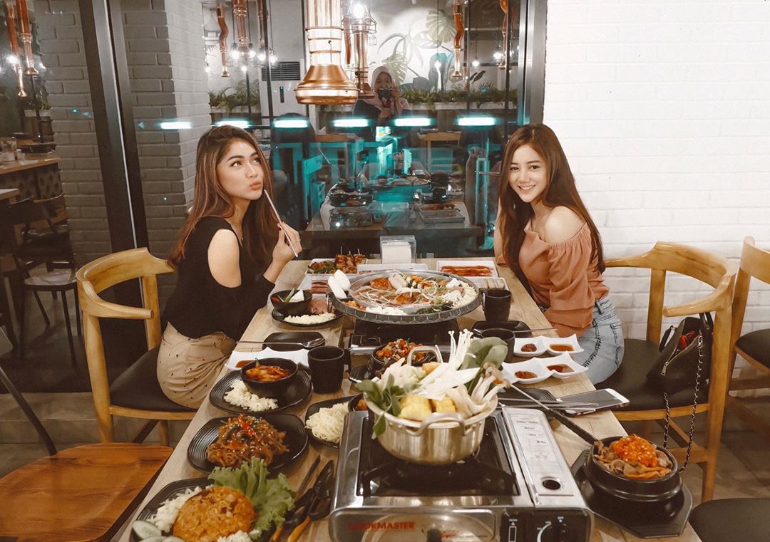 10 Tempat Makan di Sunter Yang Enak dan Apakah Ada Restoran Seafood Atau Vegetarian? 7