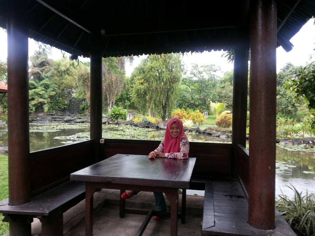 10 Tempat Makan Terbaik di Jember Bisa Untuk Keluarga Yang Enak dan Adakah Seafood Atau Steak? 7