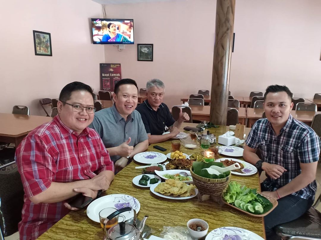 Ini Dia 10 Rekomendasi Tempat Makan Enak Incaran Wisatawan di Garut Yang Harganya Murah 8 Ini Dia 10 Rekomendasi Tempat Makan Enak Incaran Wisatawan di Garut Yang Harganya Murah 8