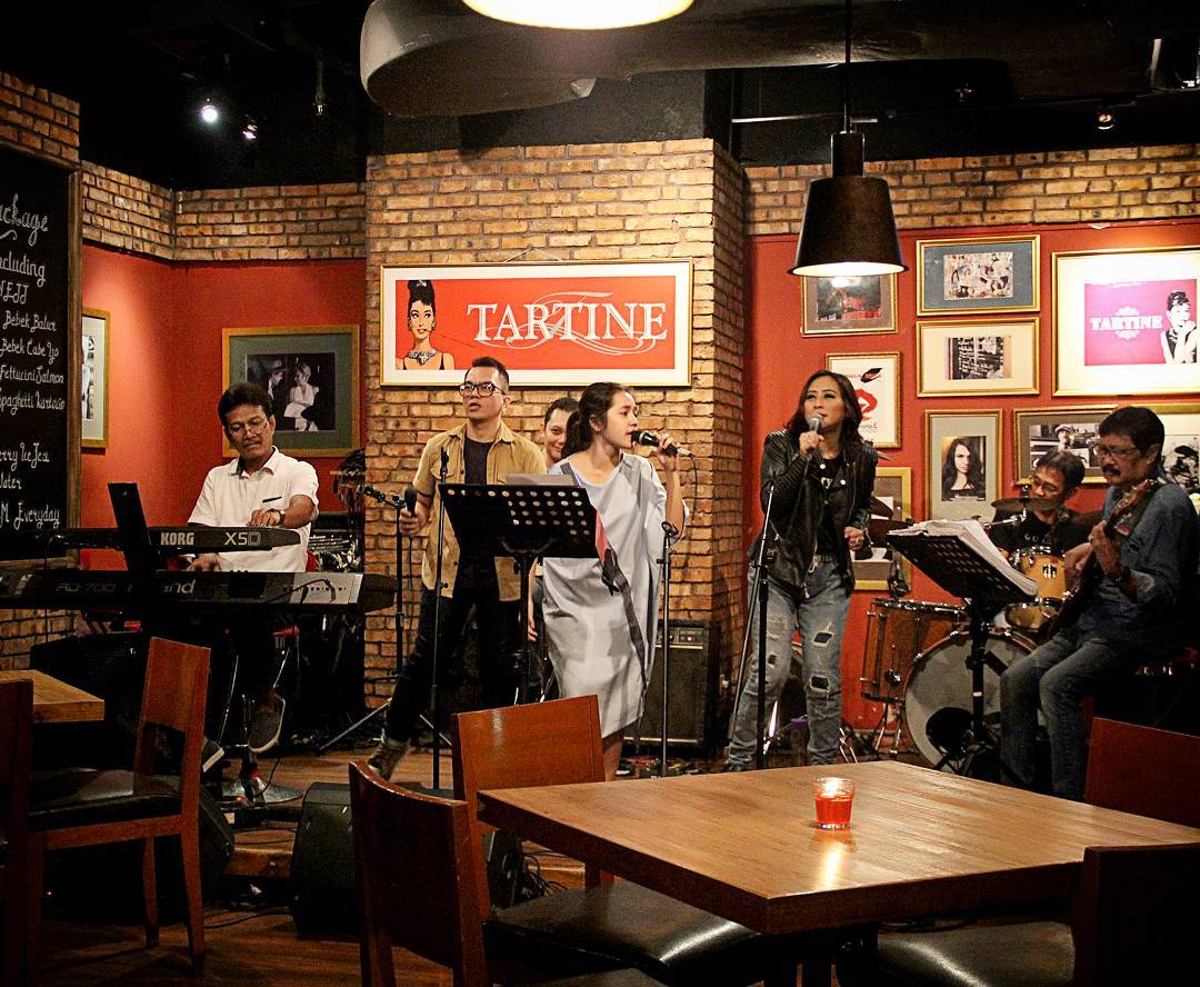 10 Daftar Tempat Makan Enak di fX Sudirman Jakarta dan Adakah Restoran Korea Atau Jepang? 7