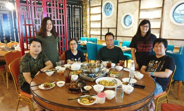 10 Daftar Rekomendasi Tempat Makan Enak di Wilayah Madiun Yang Terkenal Nikmat dan Murah 11 Tempat makan di madiun restoran enak rumah pecel romantis joglo yang kota hits murah utama east java keluarga ss bagus 2021 makanan asik dekat aston akur accord andalas ayam bakar balikpapan baru babi bsd banjarejo bakso sun city caruban dungus daerah dewaruci dan nongkrong paling yg gurame grape halim instagramable I club jawa timur jakarta pringgodani 24 jam kabupaten kresek khas lesehan leko latte lawu plaza malam nyaman padang pemuda platter rekomendasi ramen stasiun sushi seafood suronatan terkenal terenak taman mini titin wijaya yakiniku