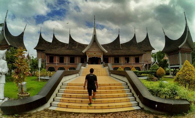 Museum Adityawarman Buka Jam Berapa? 3 Museum Adityawarman Buka Jam Berapa? 1