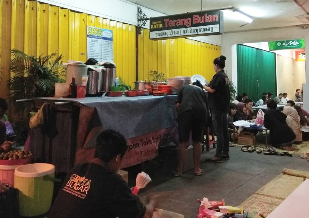 10 Tempat Makan di Malioboro Jogja Yang Recommended dan Adakah Angkringan Lesehan? 10