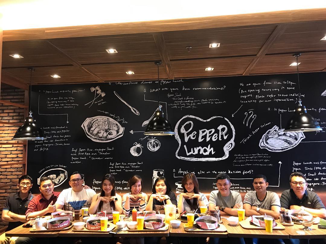 10 Tempat Makan Enak di Manado Yang Terkenal dan Adakah Restoran Seafood Atau Steak? 1 10 Tempat Makan Enak di Manado Yang Terkenal dan Adakah Restoran Seafood Atau Steak? 1