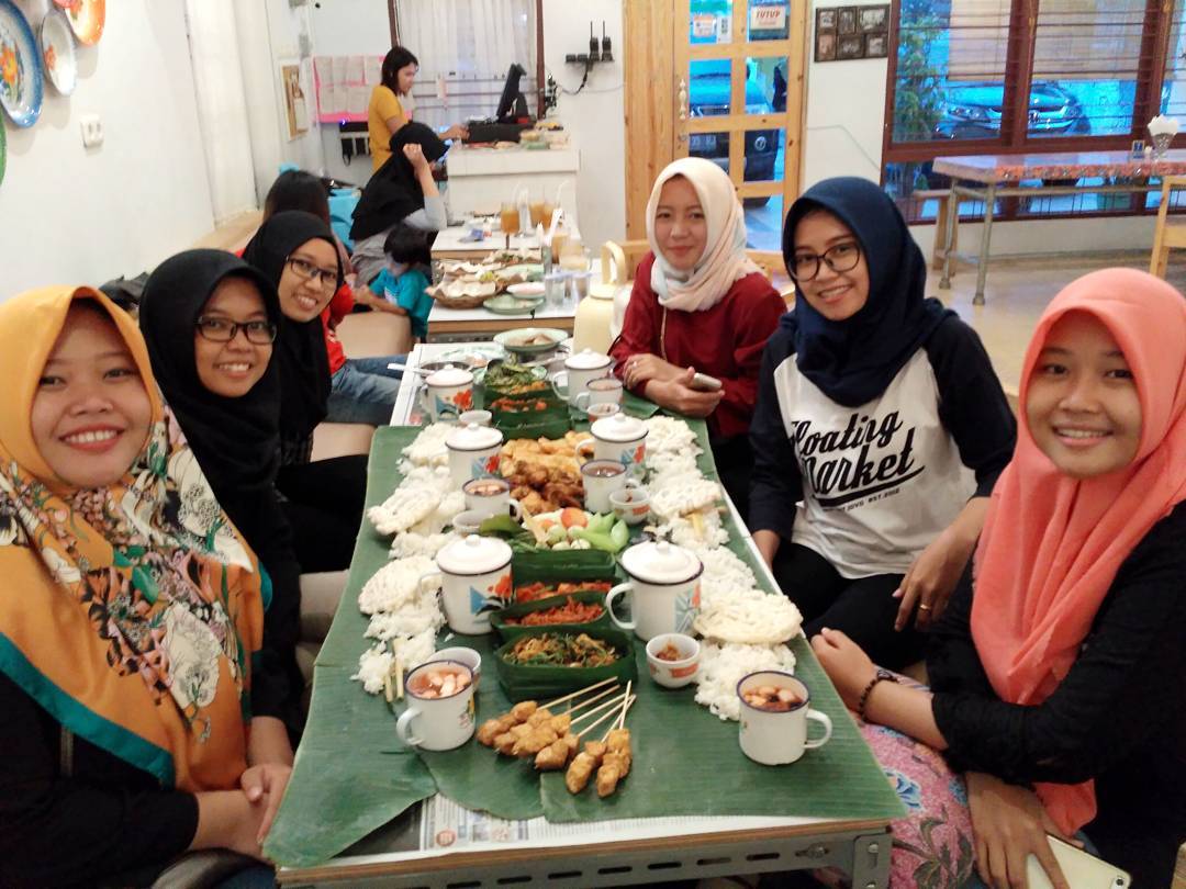 10 Tempat Makan Enak di Lampung Bisa Untuk Keluarga Yang Bagus Daerah Timur Atau Selatan 5 10 Tempat Makan Enak di Lampung Bisa Untuk Keluarga Yang Bagus Daerah Timur Atau Selatan 5