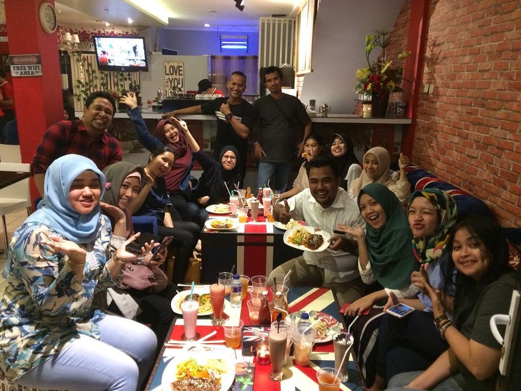 10 Tempat Makan di Kalibata City dan Adakah Restoran Jepang Sekitar Apartemen Atau Mall? 6