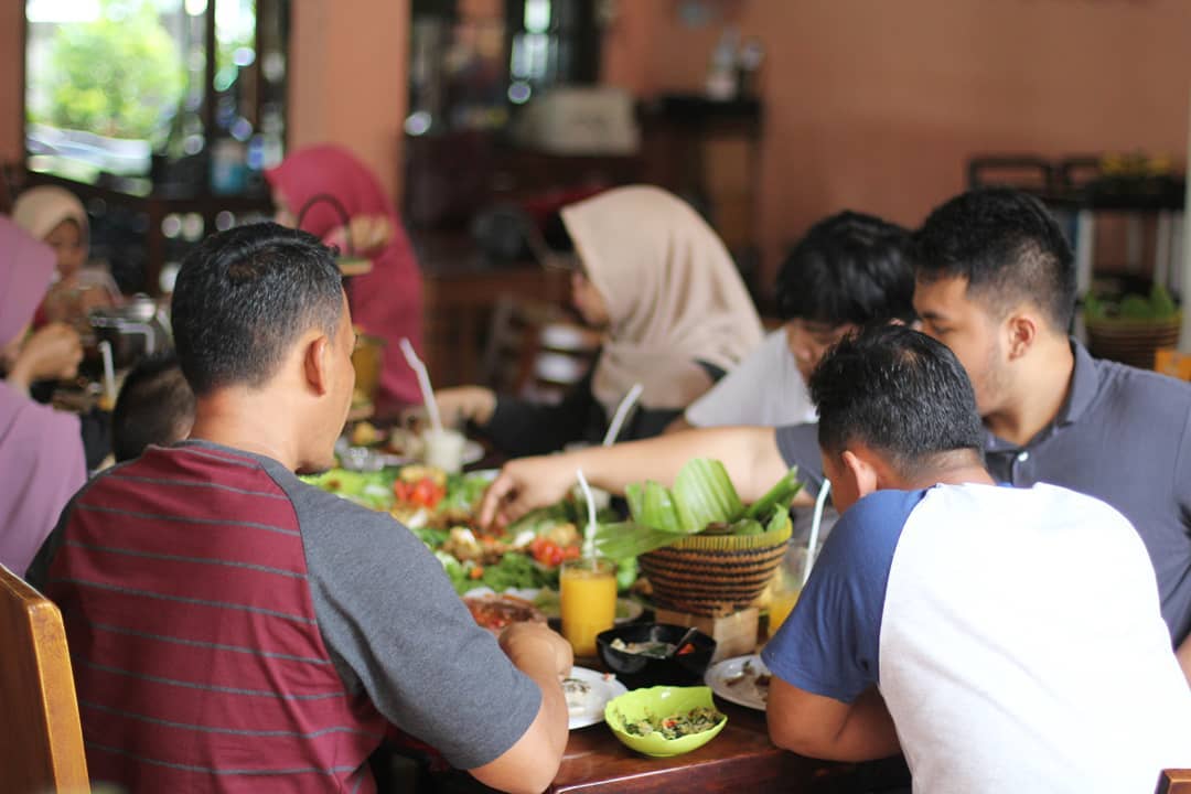 10 Tempat Makan Enak di Lampung Bisa Untuk Keluarga Yang Bagus Daerah Timur Atau Selatan 9 10 Tempat Makan Enak di Lampung Bisa Untuk Keluarga Yang Bagus Daerah Timur Atau Selatan 9