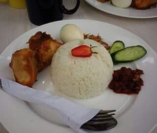 10 Tempat Makan Enak di Manado Yang Terkenal dan Adakah Restoran Seafood Atau Steak? 9 10 Tempat Makan Enak di Manado Yang Terkenal dan Adakah Restoran Seafood Atau Steak? 9