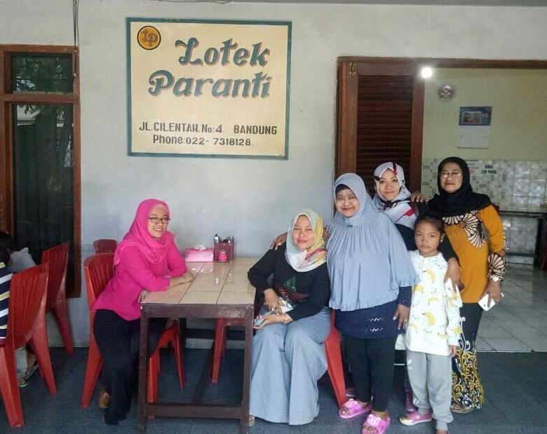 10 Lotek Terkenal Enak di Bandung, Kamu Wajib Mencicipinya 10