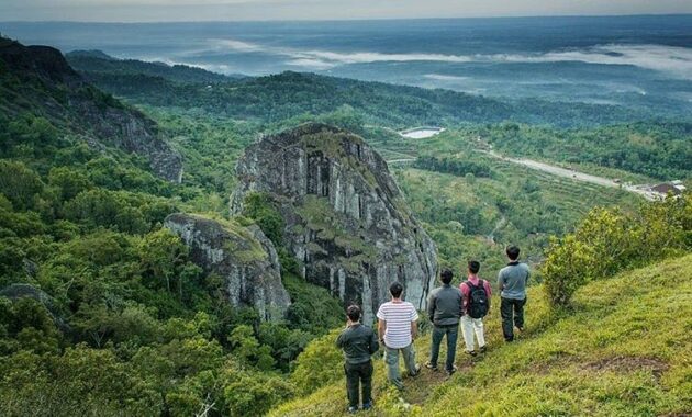 10 Wisata Gunung di Jogja Yang Bisa Didaki, Merapi Meletus Yogyakarta