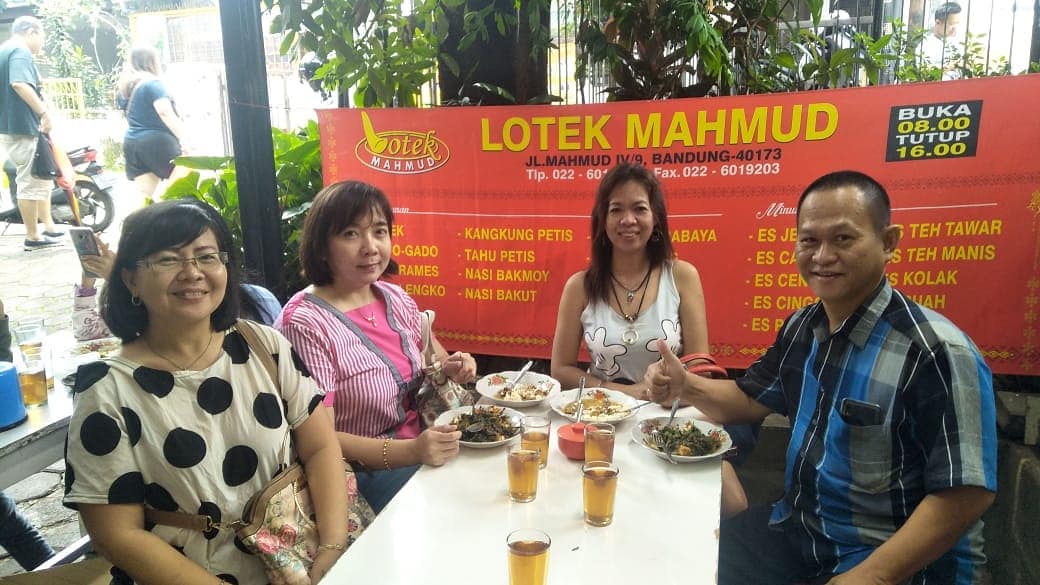 10 Lotek Terkenal Enak di Bandung, Kamu Wajib Mencicipinya 2