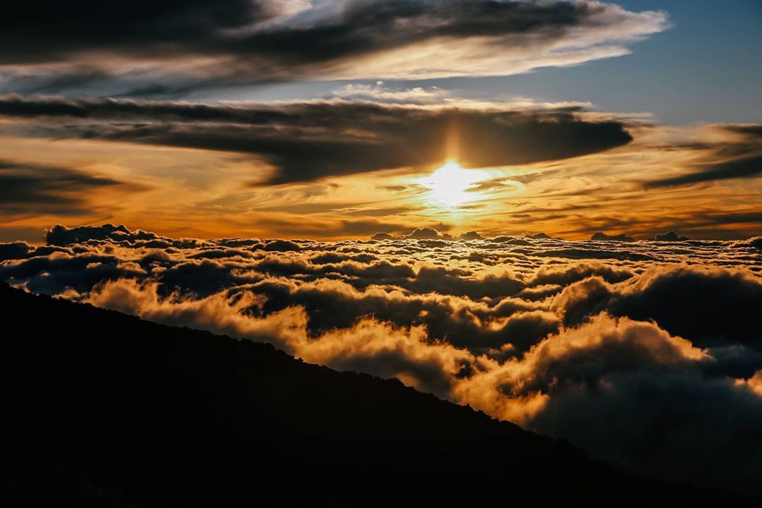 Tak Hanya Pantai, Hawaii Juga Punya 10 Rekomendasi Gunung Dengan Pemandangan Yang Epic 4 Tak Hanya Pantai, Hawaii Juga Punya 10 Rekomendasi Gunung Dengan Pemandangan Yang Epic 4