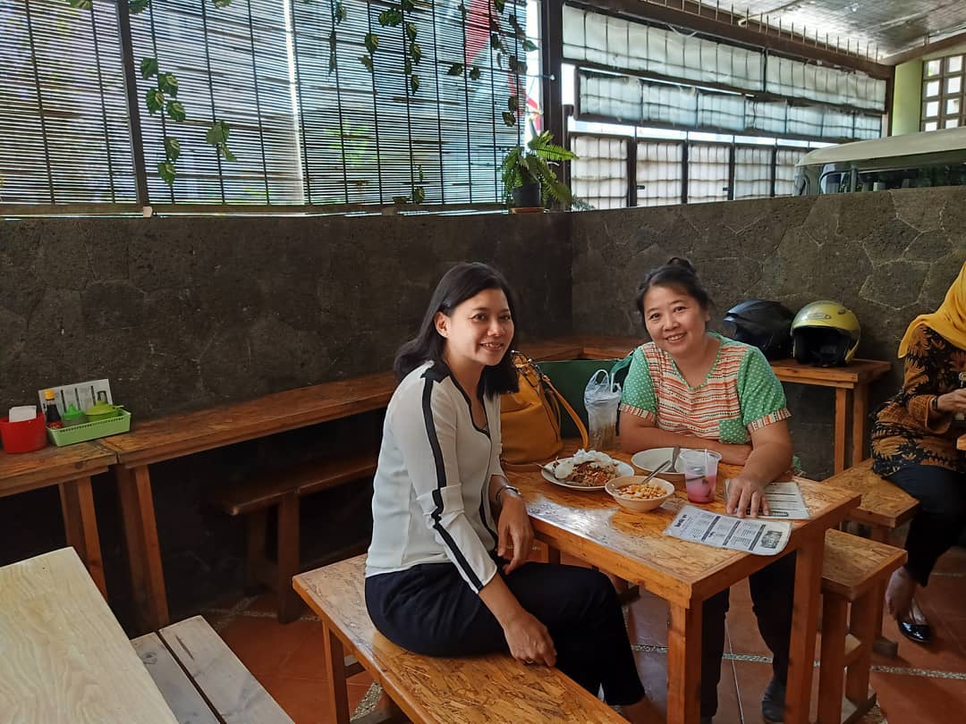 10 Lotek Terkenal Enak di Bandung, Kamu Wajib Mencicipinya 4