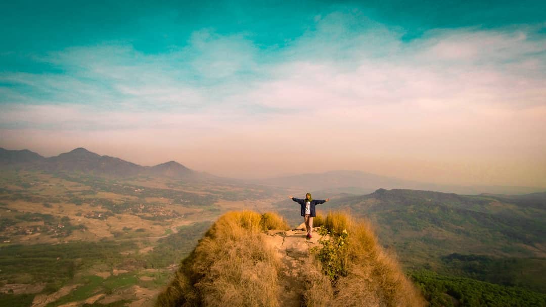 10 Daftar Pilihan Gunung di Sekitar Jakarta, Cocok Buat Kamu Yang Hobi Mendaki 6
