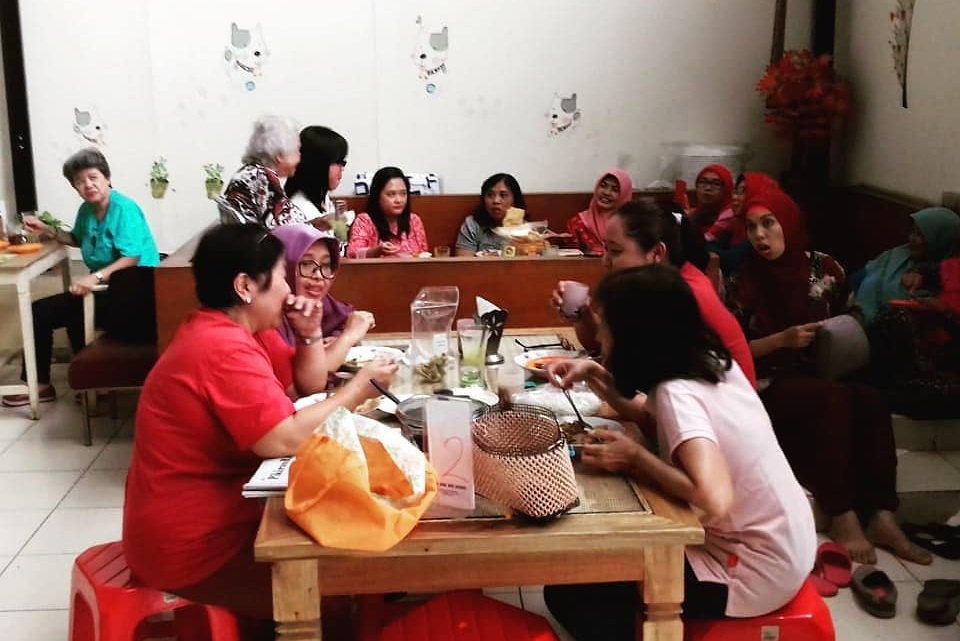 10 Lotek Terkenal Enak di Bandung, Kamu Wajib Mencicipinya 6