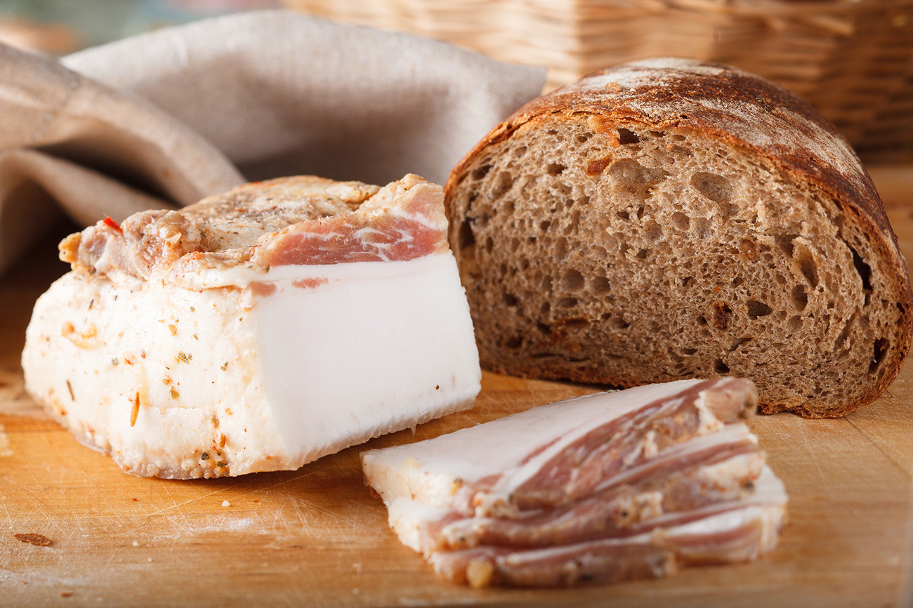 Beberapa Referensi Oleh Oleh Khas Dari Rusia Yang Cocok dan Wajib Diboyong Pulang 9