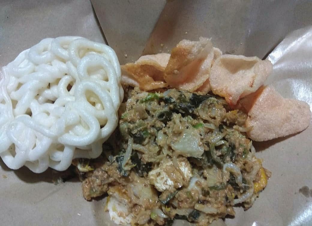 10 Lotek Terkenal Enak di Bandung, Kamu Wajib Mencicipinya 9