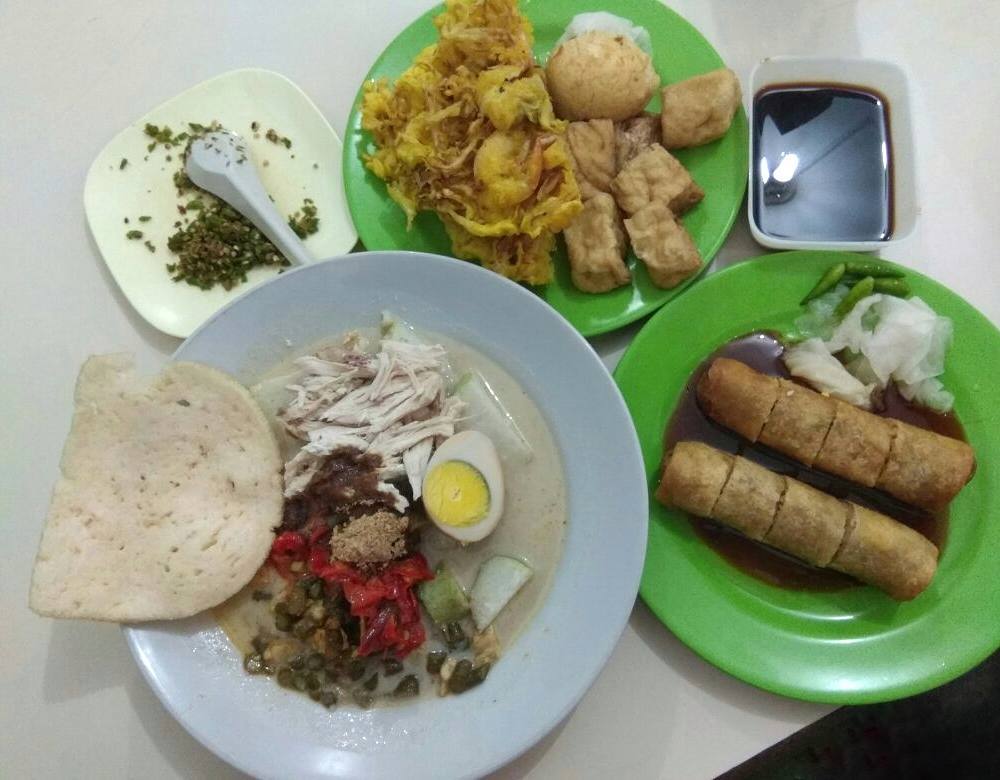 Rumah Makan Lumpia Semarang di Bandung 8 Rumah Makan Lumpia Semarang di Bandung 8