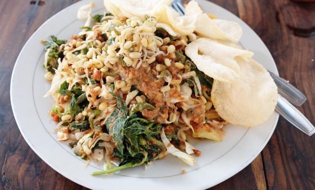 10 Lotek Enak dan Melegenda di Jogja Yang Wajib Buat Dicicipi 4