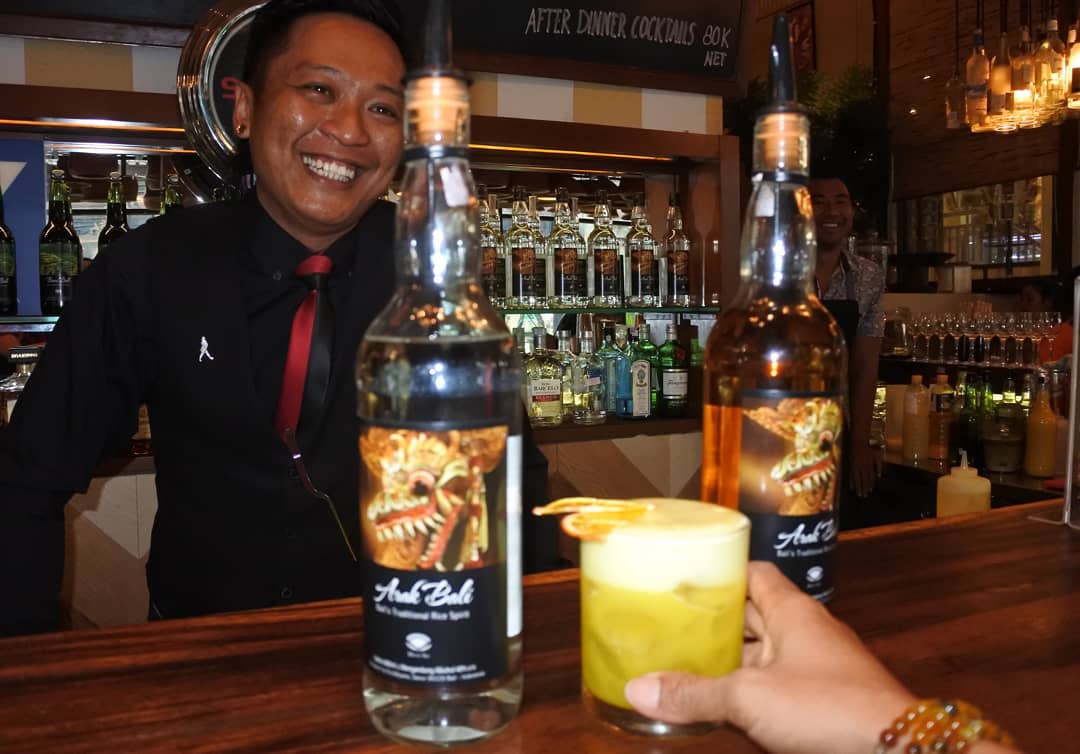 10 Rekomendasi Ragam Minuman Khas Bali Yang Wajib Kamu Cicipi Untuk Melepas Dahaga 9 10 Rekomendasi Ragam Minuman Khas Bali Yang Wajib Kamu Cicipi Untuk Melepas Dahaga 9