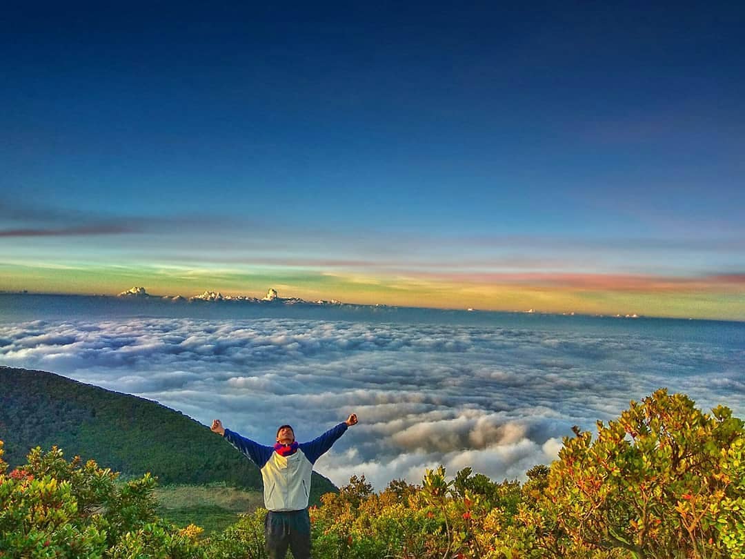 Suka Berpetualang? 10 Referensi Gunung di Daerah Bogor Ini Wajib Buat Kamu Sambangi 1