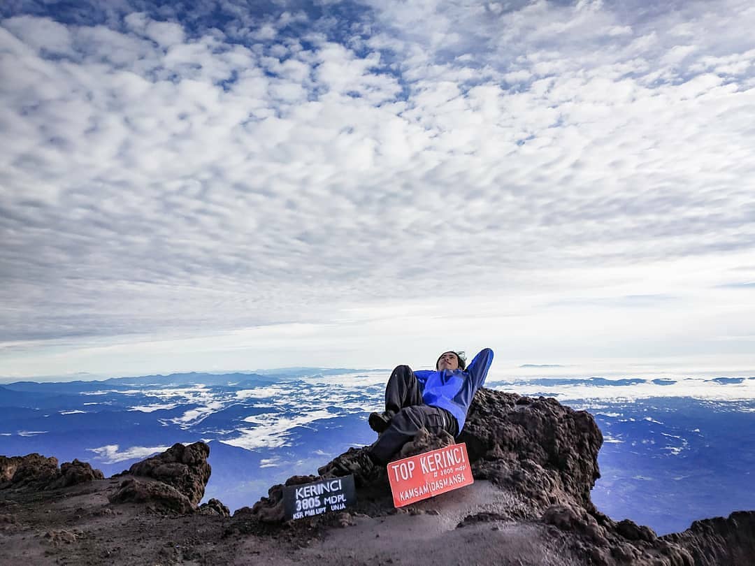 10 Rekomendasi Deretan Gunung di Daerah Sumatera Yang Cocok Buat Spot Pendakian Para Pecinta Alam 1