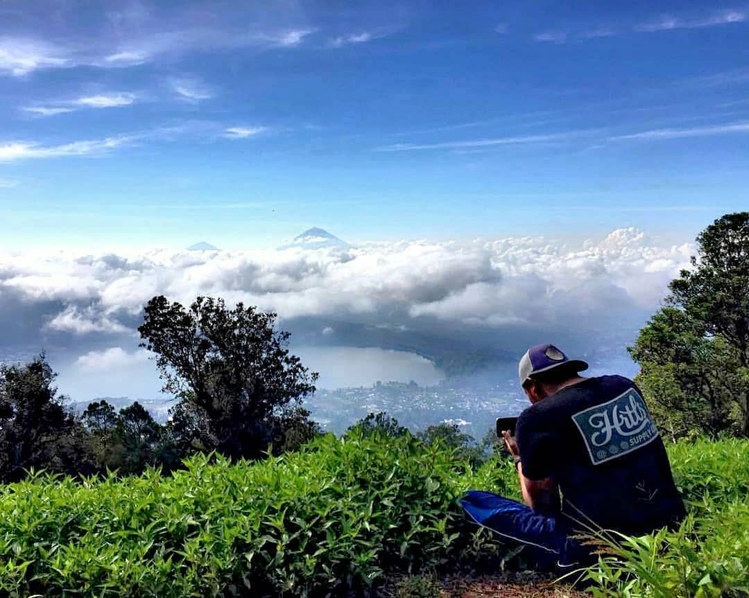 Hobi Mendaki? Ini Dia 10 Daftar Pilihan Gunung di Daerah Bali Yang Siap Memanjakanmu 3 Hobi Mendaki? Ini Dia 10 Daftar Pilihan Gunung di Daerah Bali Yang Siap Memanjakanmu 3