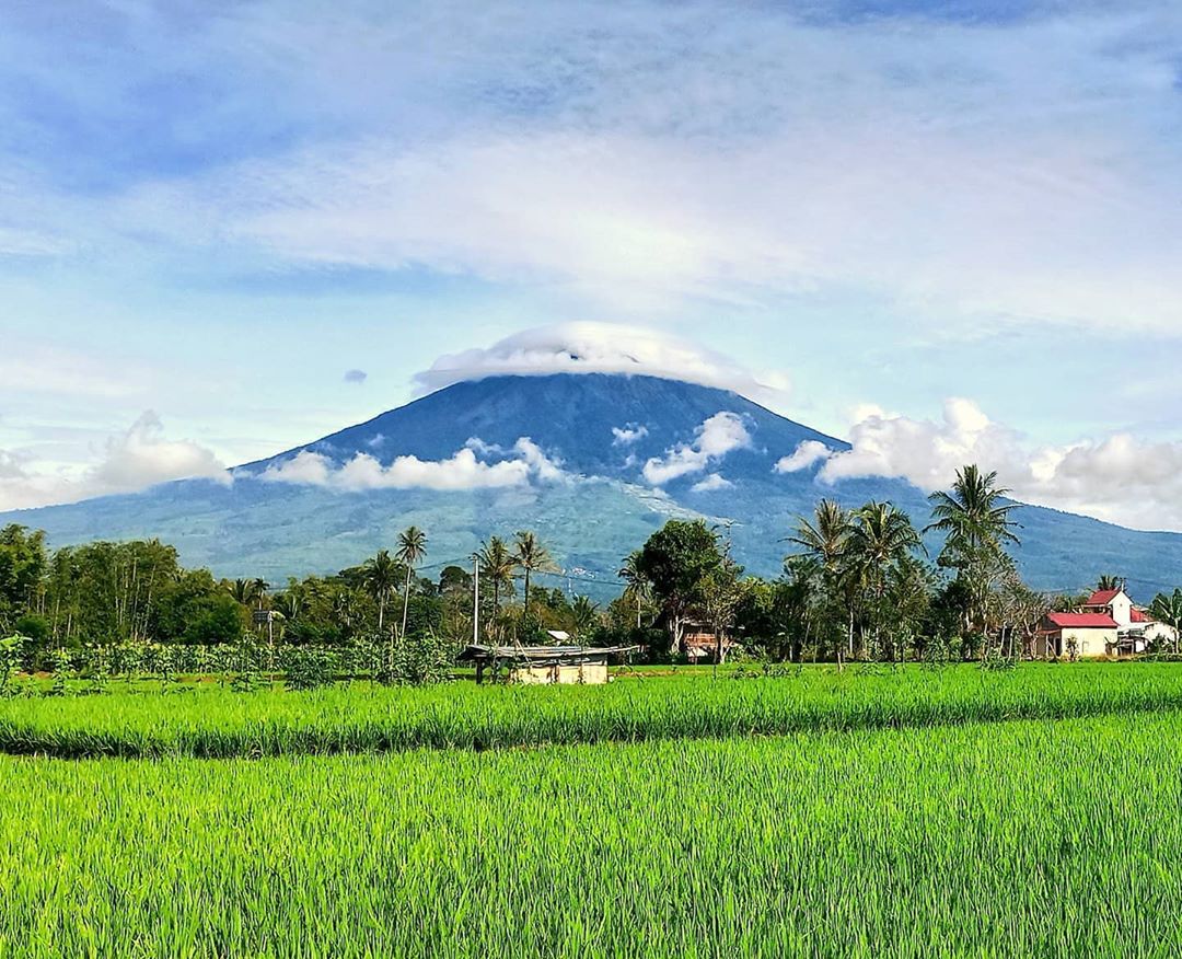 10 Rekomendasi Deretan Gunung di Daerah Sumatera Yang Cocok Buat Spot Pendakian Para Pecinta Alam 3