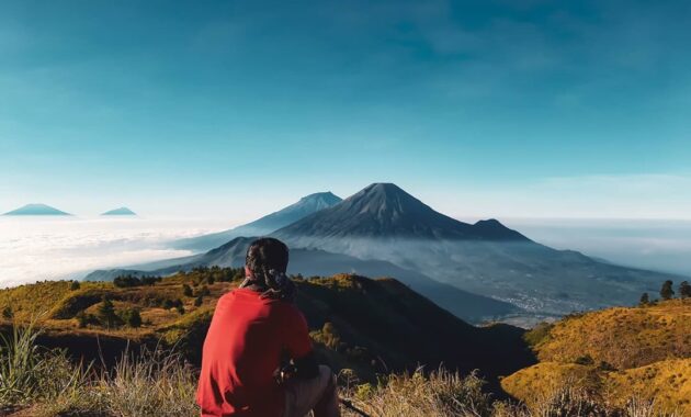 10 Foto Pemandangan Gunung Terindah Di Indonesia Untuk Didaki View Puncak Sunrise Sunset Jejakpiknik Com