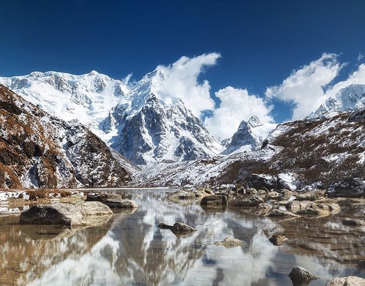 Bukan Hanya Everest, Ini 10 Rekomendasi Gunung Tertinggi di Dunia Yang Sangat Cantik 4