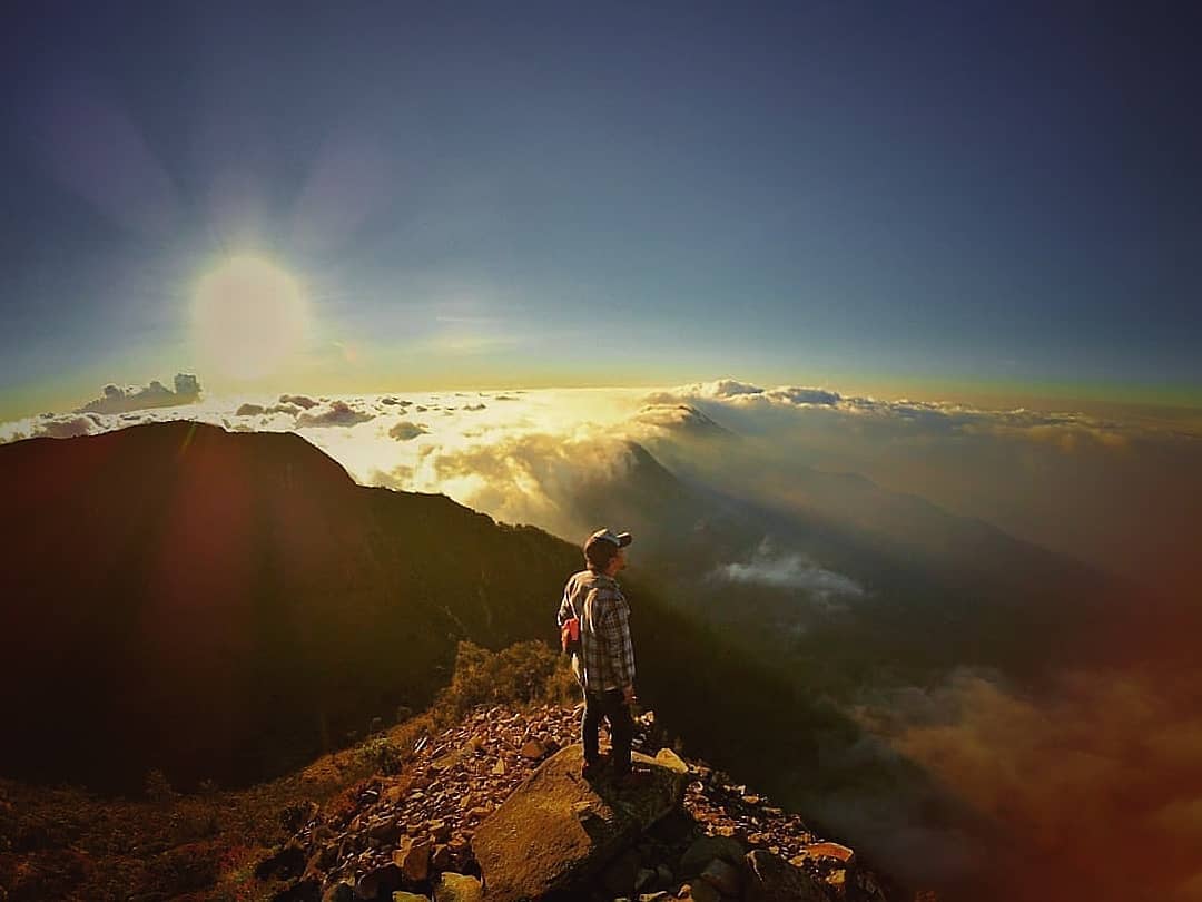 10 Rekomendasi Gunung Yang Bisa Didaki dan Memiliki Keindahan Luar Biasa Daerah Malang 4 10 Rekomendasi Gunung Yang Bisa Didaki dan Memiliki Keindahan Luar Biasa Daerah Malang 4
