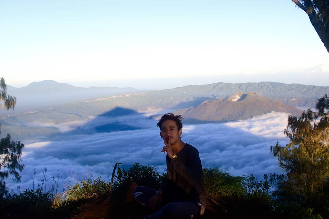 Hobi Mendaki? Ini Dia 10 Daftar Pilihan Gunung di Daerah Bali Yang Siap Memanjakanmu 5 Hobi Mendaki? Ini Dia 10 Daftar Pilihan Gunung di Daerah Bali Yang Siap Memanjakanmu 5