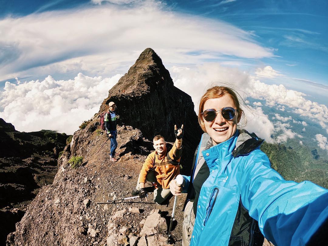 10 Daftar Pilihan Gunung Tertinggi di Pulau Jawa Cocok Buat Spot Pendakian Kalian Para Pencinta Alam 5 10 Daftar Pilihan Gunung Tertinggi di Pulau Jawa Cocok Buat Spot Pendakian Kalian Para Pencinta Alam 5