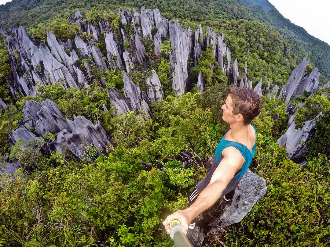 Kamu Pendaki Sejati? Coba Taklukkin 10 Rekomendasi Gunung Tertinggi di Negara Malaysia Ini 6