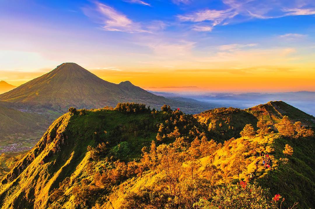 10 Rekomendasi Gunung di Daerah Jawa Tengah Yang Cocok Para Pecinta Alam Kunjungi 6
