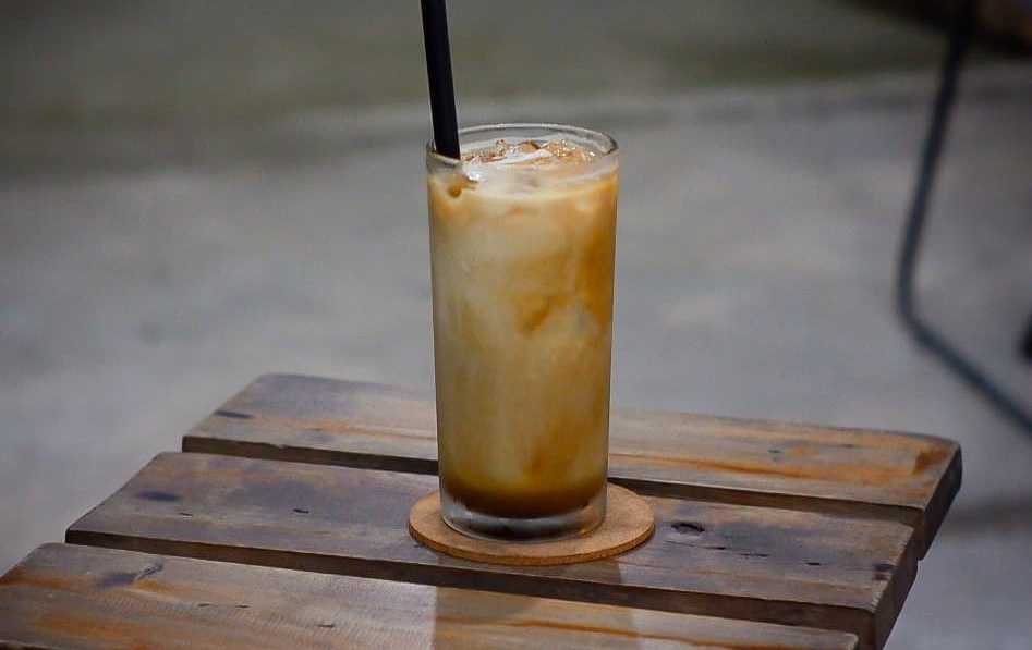 10 Rekomendasi Minuman Khas di Daerah Makassar Yang Tak Hanya Segar, Tapi Juga Mengenyangkan 5