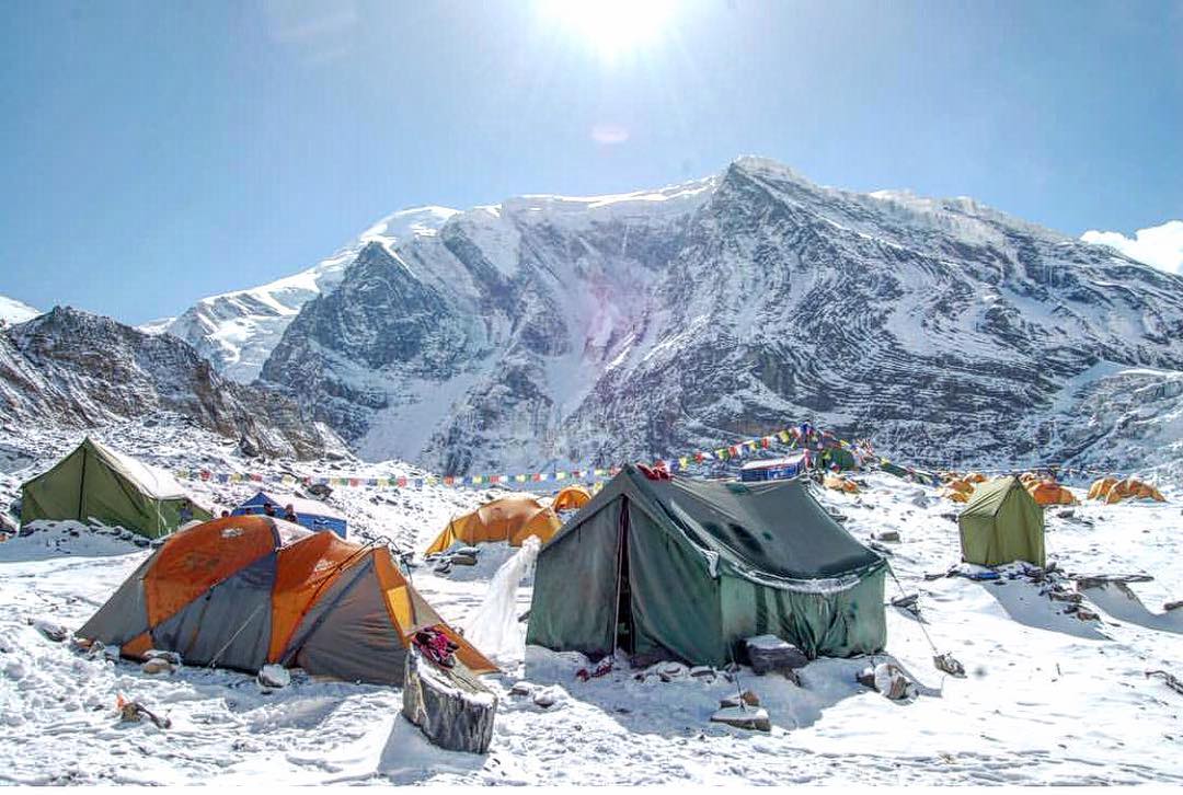 Bukan Hanya Everest, Ini 10 Rekomendasi Gunung Tertinggi di Dunia Yang Sangat Cantik 8