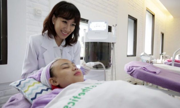 Pengen Liburanmu Glowing? 10 Daftar Klinik Kecantikan di Karawang Ini Bisa Mewujudkannya 3 Klinik kecantikan terbaik di karawang dokter kosambi natasha yang bagus farina sonia loker daerah auraku alamat barat kidang rangga kabupaten jawa paling cito cari timur galuh mas lowongan kerja nbc wijaya platinum erha rekomendasi tempat