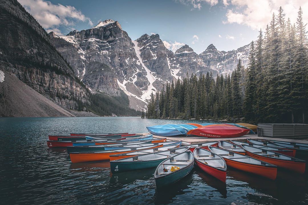 10 Daftar Pilihan Danau Bak Surga Tersembunyi di Dunia, Indonesia Juga Punya Lho! 1