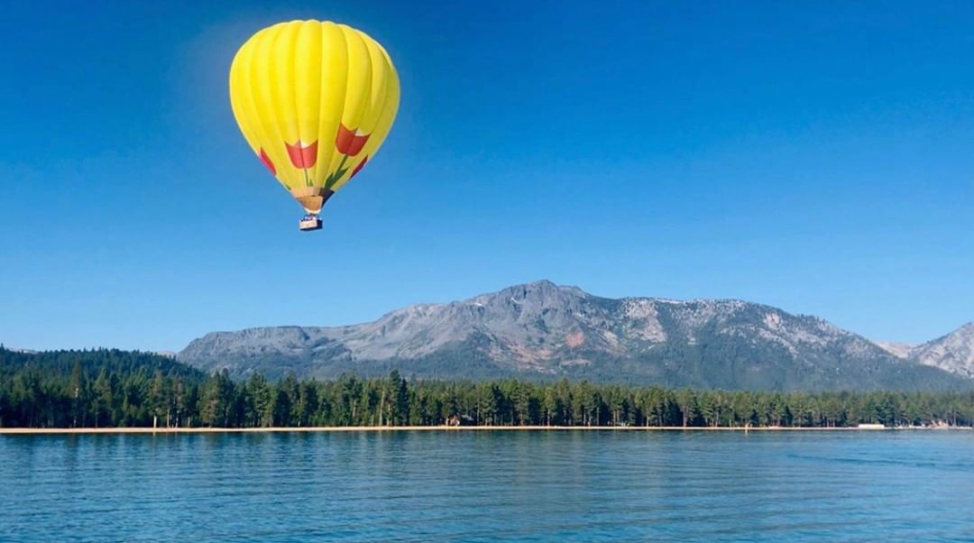 10 Daftar Pilihan Danau Bak Surga Tersembunyi di Dunia, Indonesia Juga Punya Lho! 2