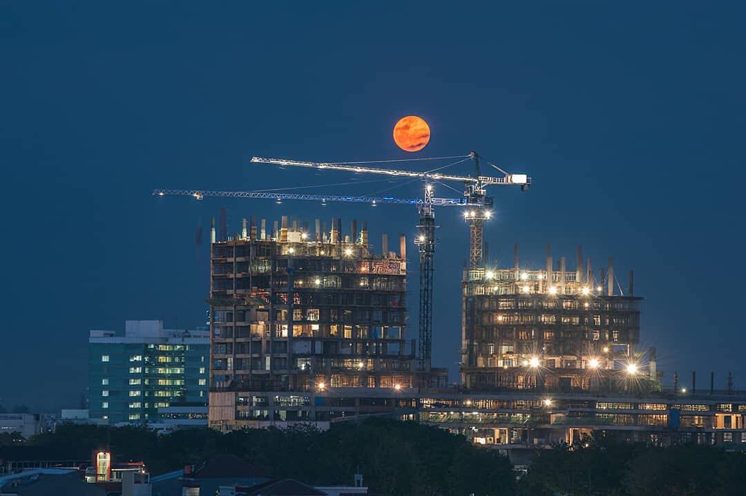 10 Potret Tentrem Mall di Semarang, Ada "Ikan Hiu"nya 3