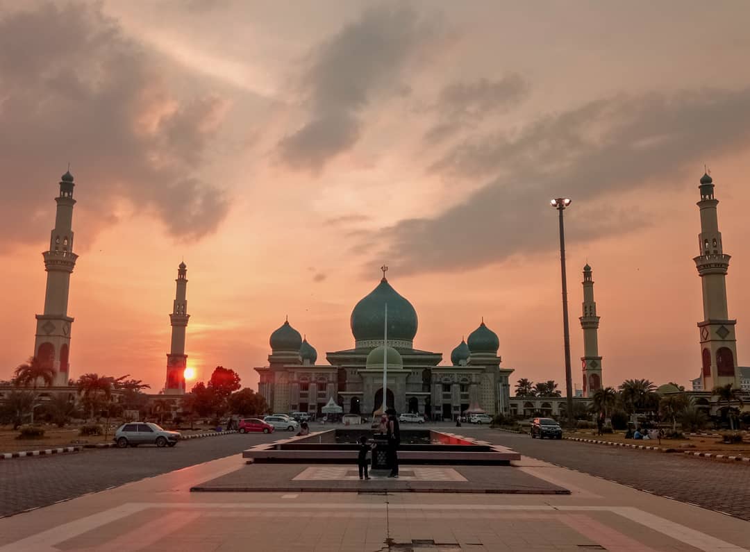 10 Daftar Pilihan Masjid Terindah di Negara Indonesia Yang Bikin Nyaman Saat Beribadah 7