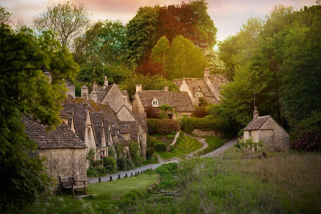 10 Daftar Pilihan Pemandangan Desa Yang Sangat Cantik di Dunia, Indonesia Punya Juga Lho! 8