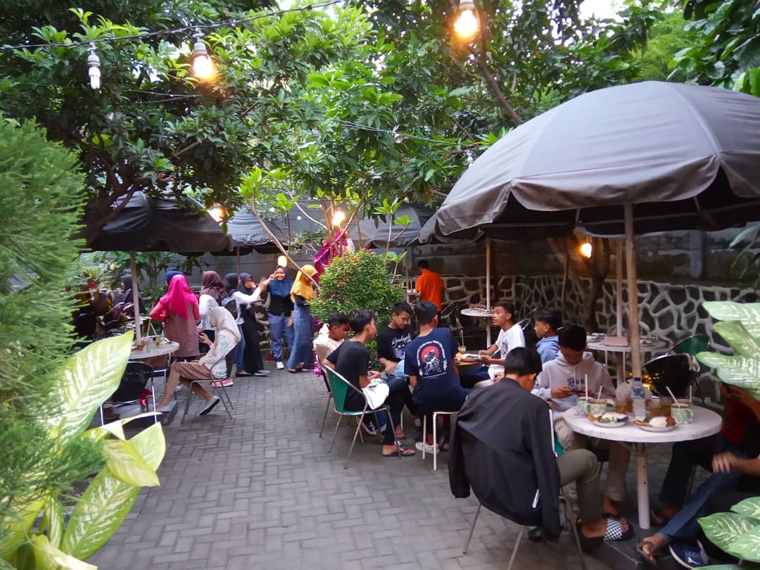 10 Tempat Instagramable dan Spot Hunting Foto di Daerah Solo, Ada Destinasi Ala Eropa Lho! 8