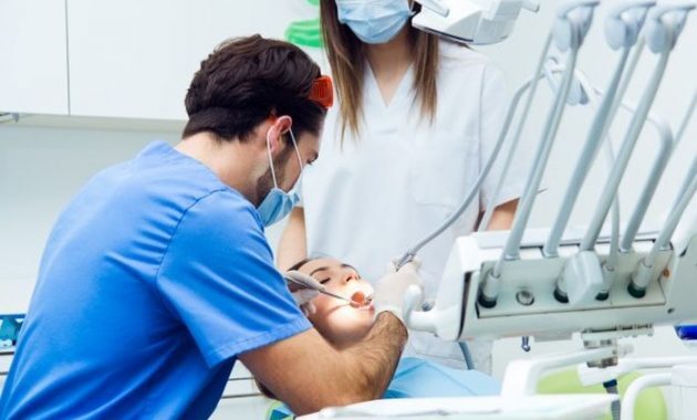 10 Deretan Dokter Gigi Yang Bagus di Pontianak 5 10 Deretan Dokter Gigi Yang Bagus di Pontianak 4
